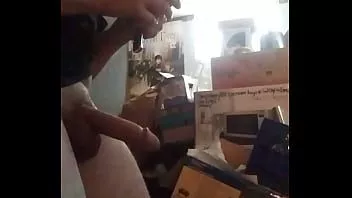 播放 突然想在我的姻亲家里玩命