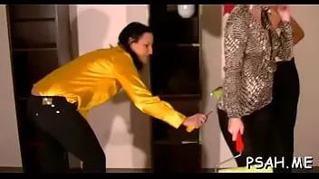 Reproducir Cabello de niña húmedo con orina nula
