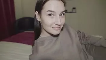 再生 フィットの美しさと彼女の男はホテルの部屋で官能的に性交する - オリビア・ムーア