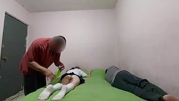 Redare Îmi place să profit de nepoata mea vitregă, studentă, adolescentă, când tatăl ei vitreg se odihnește - îmi place că unchiul meu vitreg mă face curvă lui pentru adrenalina pe care tatăl vitreg o poate trezi partea 2/2 finală