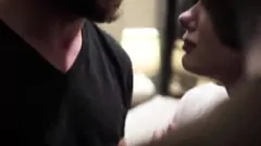播放 出轨女友与前任和朋友的激烈轮奸