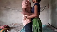 Играть Desi Girl Intense Anal Fuck Session в сексуальной одежде