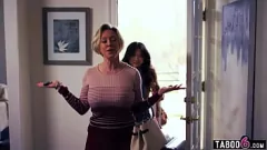 播放 成熟的摩洛伊斯兰解放阵线Dee Williams打屁股和他妈的亚洲青少年lulu chu