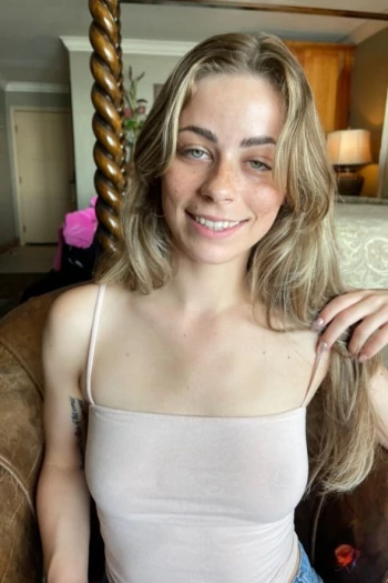 Pornstar Renee Rose