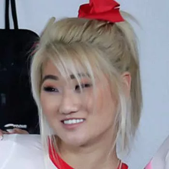 Pornstar Sofia Su